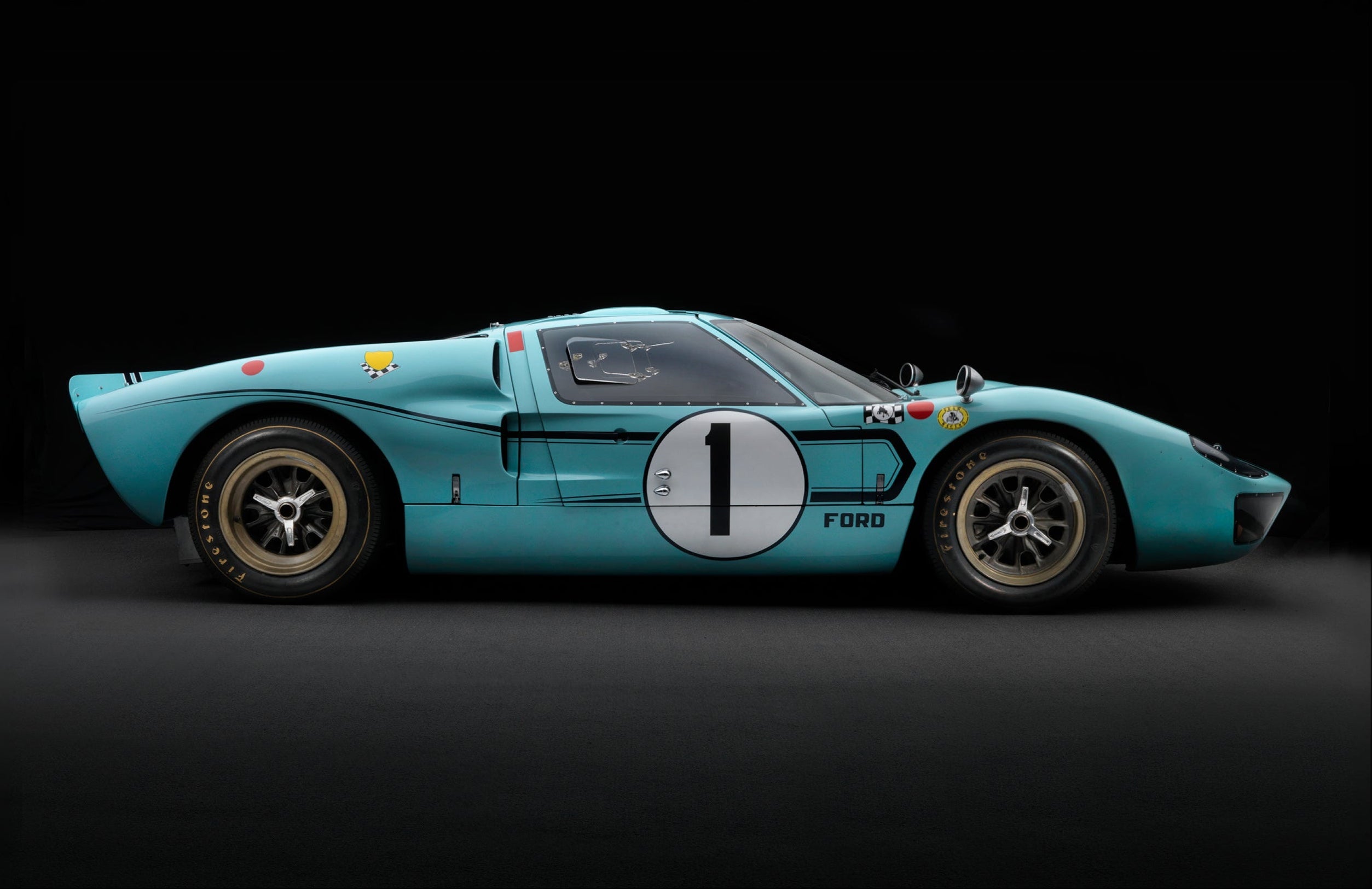 Ford GT40 MK II B studio photo