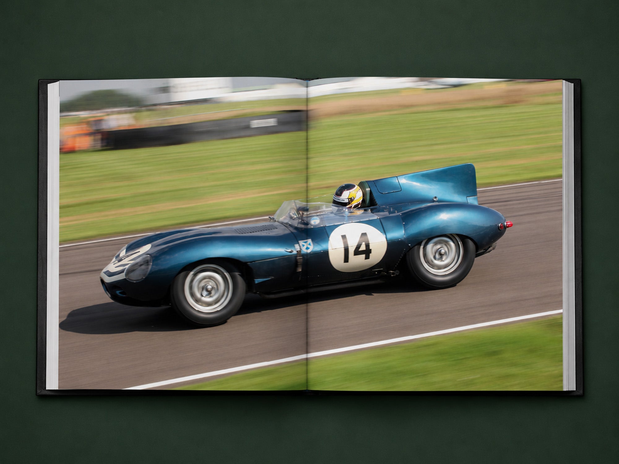 Jaguar D-type - The autobiography of XKD 504