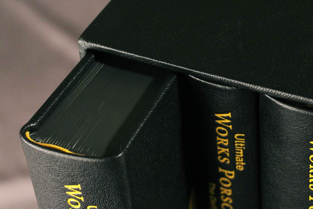 Porsche 962 Collector's Edition books